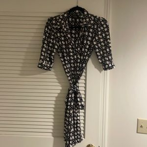 Laundry size 6 dress